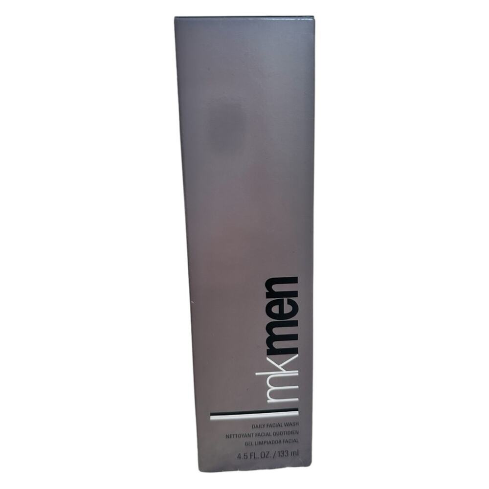 Mary Kay - Men’s Daily Face Wash - Picture 3 of 8